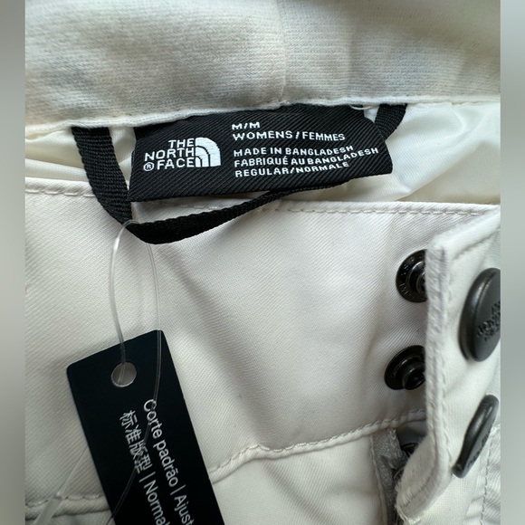 The North Face Women’s Sally Insulated Pants - Picture 9 of 13
